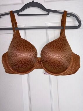 Victoria's Secret Leopard Print T-Shirt Bra - Tan